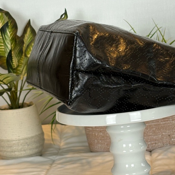 Latico Leather Nora Tote - Picture 8 of 16